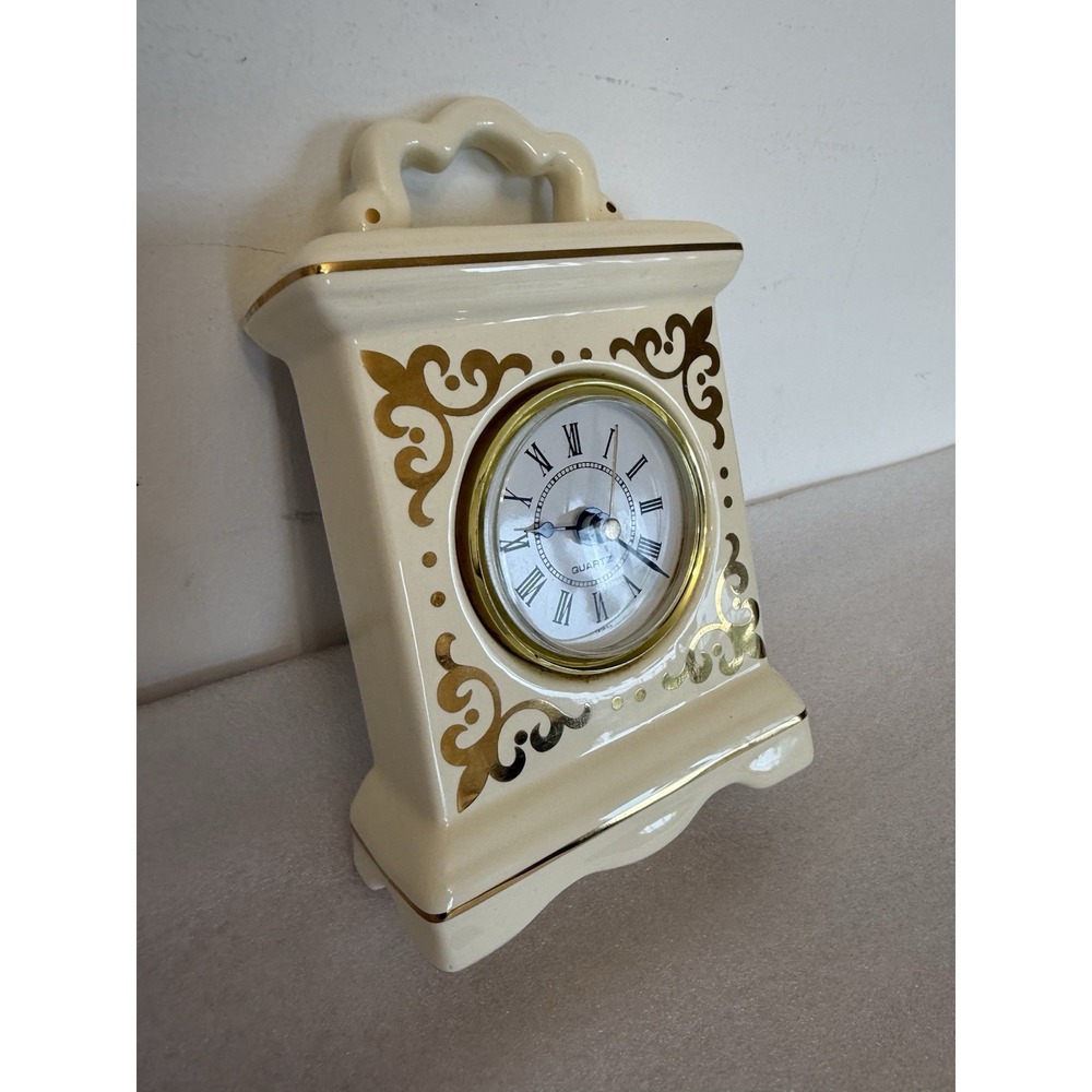 Vintage Style Ceramic Mantel Clock Quartz‎ Taiwan Gold Trim Works
